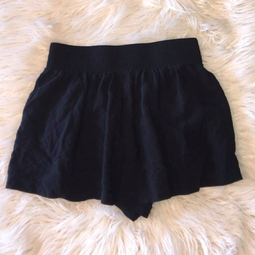 Xhilaration black short ✨